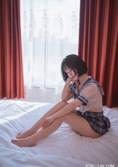 两对小夫妻同租一间房子